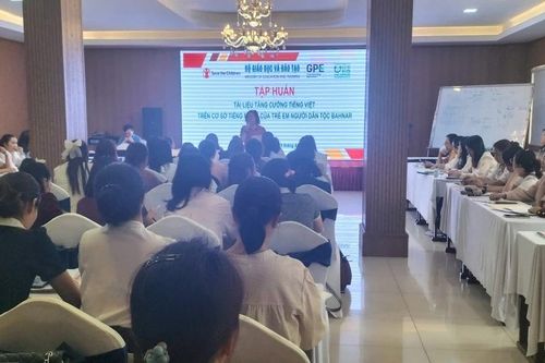 Gia Lai: Tập huấn tăng cường tiếng Việt cho trẻ em dân tộc Bahnar