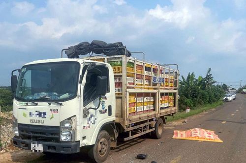 Xe tải va chạm xe máy, nam thanh niên tử vong