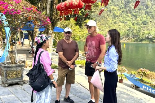 Nâng cao kỹ năng ngoại ngữ cho lao động du lịch