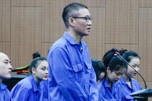 Cựu phó chủ tịch phường ở Hà Nội 'bay lắc' trong quán karaoke: Tòa tuyên mức án nào?