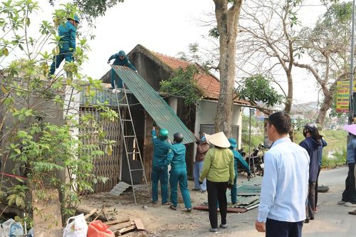 Giải tỏa ki ốt vi phạm ATGT ở Nghệ An: Đồng thuận cao nhờ cách làm hợp lòng dân