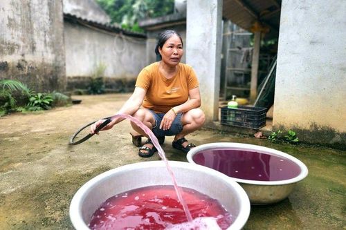 Vụ nước giếng đổi màu tím: Tạm dừng hoạt động nhà máy gây ô nhiễm