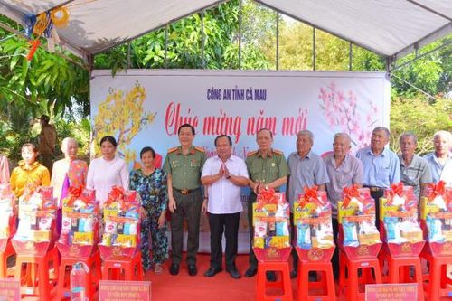 Hội Cựu Công an Cà Mau phối hợp giữ vững ANTT ở cơ sở