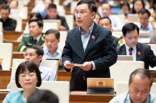Kiểm soát tín dụng đầu cơ, hướng vốn vào sản xuất kinh doanh