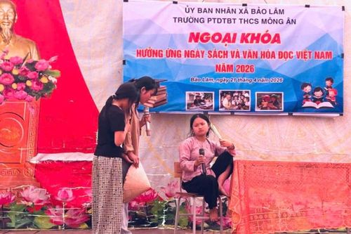 Trường Phổ thông Dân tộc bán trú và THCS Mông Ân ngoại khóa hưởng ứng Ngày Sách và Văn hóa đọc Việt Nam