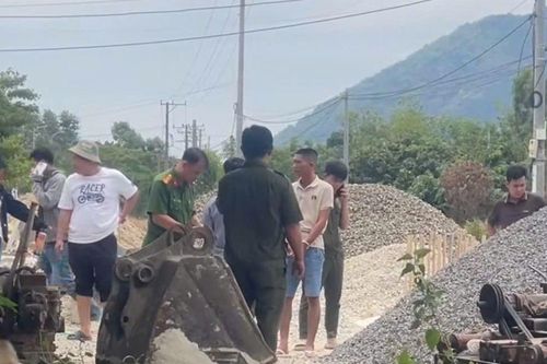 Đêm bất thường tại công trình đường 991B: Cha tử vong trong lán, con trai trọng thương bất tỉnh bên đường
