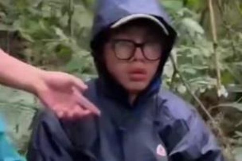 Tìm thấy nam sinh mất tích trong núi rừng ở Tam Đảo sau 37 giờ tìm kiếm