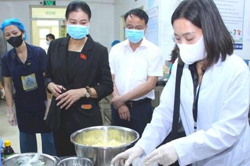 Phường Thanh Liệt xử phạt nghiêm đơn vị cung cấp suất ăn trường học không bảo đảm