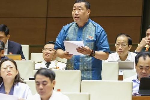 ĐBQH đề xuất tăng lương cơ sở lên 2,65–2,7 triệu đồng/tháng