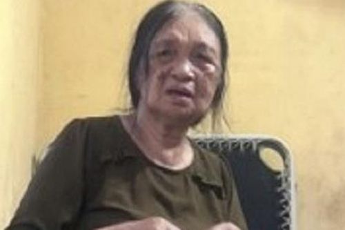 Công an giúp bà cụ 77 tuổi tìm lại được gia đình giữa dòng người đi lễ hội Đền Hùng