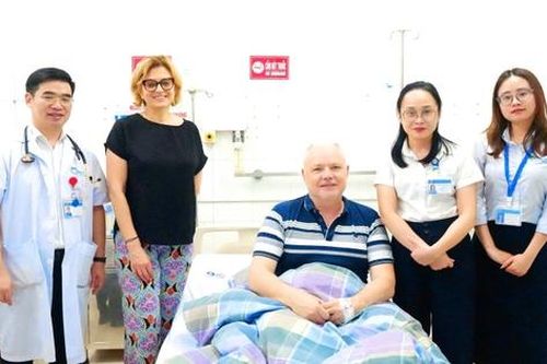 Cứu sống du khách Pháp bị nhồi máu cơ tim khi đang du lịch tại Quảng Ninh