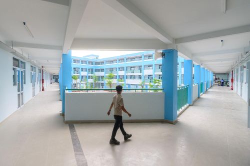 Bên trong trường học trên khu đất từng là nghĩa trang lớn nhất TP.HCM