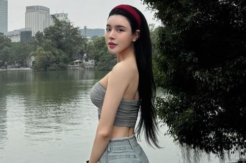 Lý do vợ Văn Thanh có biệt danh 'hot girl phòng gym'