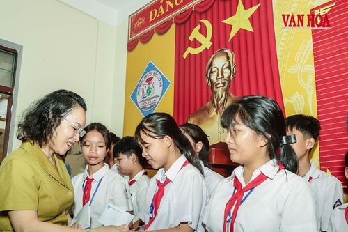 Lan tỏa yêu thương, tiếp sức hành trình đến trường