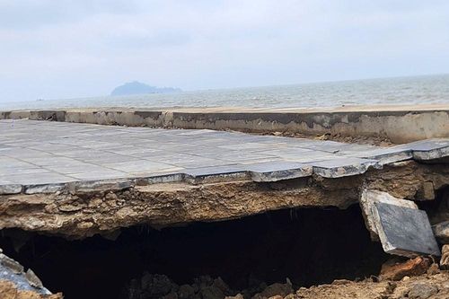 Kè biển Hải Tiến vừa đưa vào sử dụng từ tháng 6.2025 đã xuất hiện sụt lún