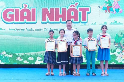 Thiếu nhi Quảng Ngãi lan tỏa tình yêu sách qua sắc màu hội họa