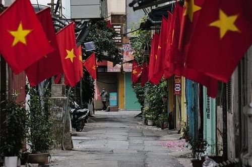 Nhanh chóng hoàn thiện sắp xếp bộ máy cơ sở; khẩn trương tuyển dụng người hoạt động không chuyên trách