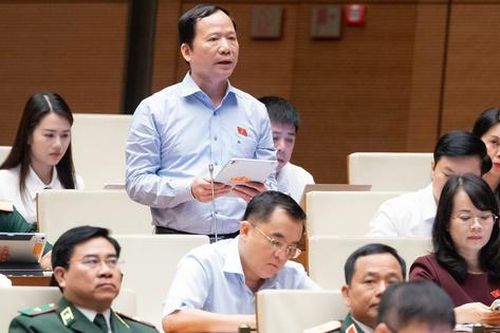 Đề nghị tiến hành ngay việc sắp xếp, tinh gọn thôn, tổ dân phố; sớm ban hành chế độ với người hoạt động không chuyên trách