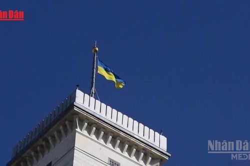 [Video] EU thúc đẩy gói vay 90 tỷ EUR cho Ukraine