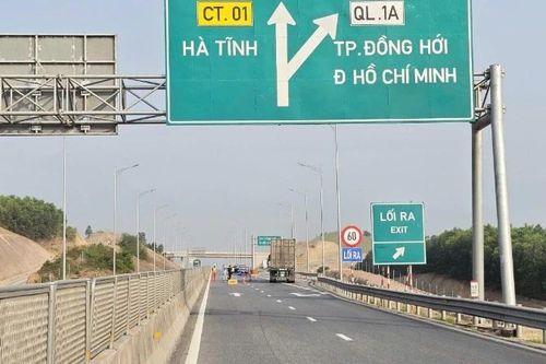 Cao tốc Vũng Áng - Cam Lộ tạm đóng từng đoạn để lắp hệ thống giám sát, thu phí