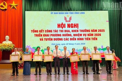 Vĩnh Long tổng kết thi đua và tuyên dương các điển hình tiên tiến