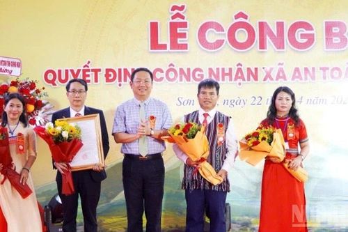 Quảng Ngãi: Công bố xã Sơn Tây là xã An toàn khu