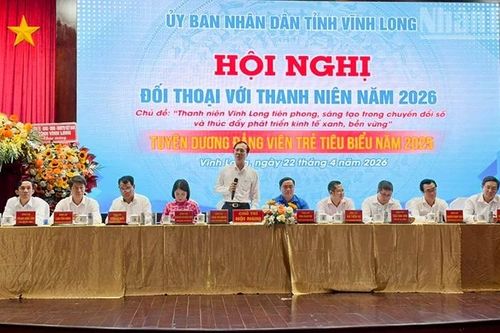 Vĩnh Long đối thoại với thanh niên và tuyên dương đảng viên trẻ tiêu biểu