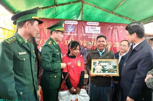 Gắn kết bền chặt tình hữu nghị Việt - Lào