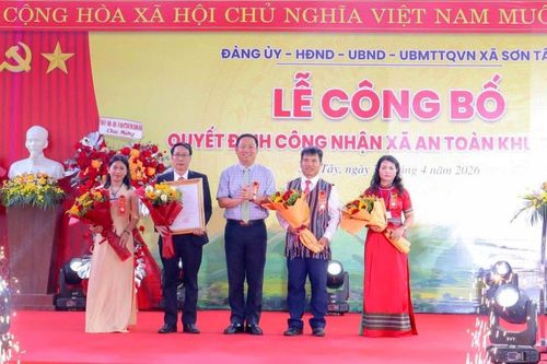 Sơn Tây đón nhận danh hiệu xã An toàn khu thời kỳ kháng chiến