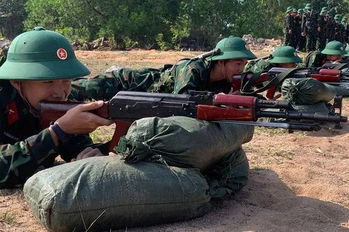 Nâng cao chất lượng huấn luyện giữa mùa nắng nóng
