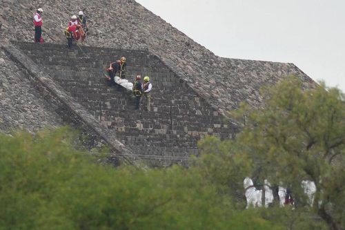 Danh tính kẻ xả súng vào du khách ở Mexico, nhiều thương vong