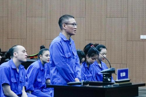 7 năm tù với cựu cán bộ phường tổ chức sử dụng trái phép chất ma túy