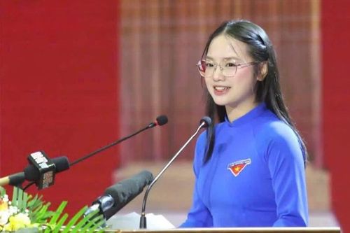 Thành tích học tập đáng nể của nữ sinh Hà Tĩnh có bài phát biểu 'gây sốt'
