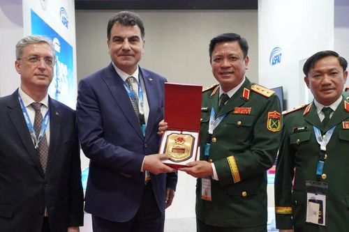 Việt Nam mời Thổ Nhĩ Kỳ tham dự triển lãm quốc phòng tại Hà Nội