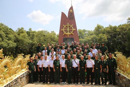 Hành trình về nguồn ý nghĩa của CLB CCB Dầu khí phía Nam nhân kỷ niệm 1 năm thành lập