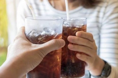 Mỗi ngày một lon coca, sau 5 năm cơ thể sẽ ra sao?