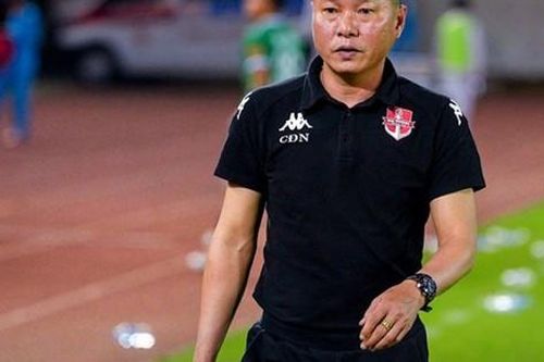 HLV Chu Đình Nghiêm nhận lót tay 'khủng' nhất V-League khi về CLB Ninh Bình