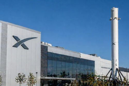 SpaceX chi 60 tỷ USD thâu tóm startup lập trình AI