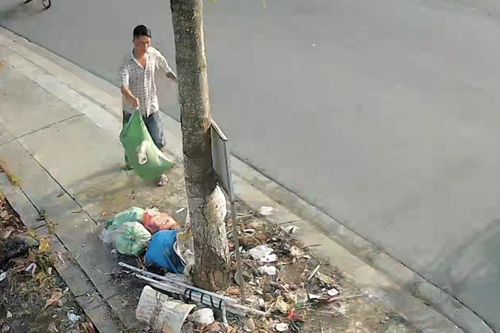 TPHCM: Trích xuất camera an ninh, liên tiếp 'phạt nguội' hàng loạt trường hợp xả rác bừa bãi