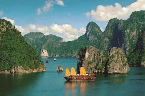 Lập Quy hoạch bảo quản, tu bổ, phục hồi di tích quốc gia đặc biệt vịnh Hạ Long đến năm 2050