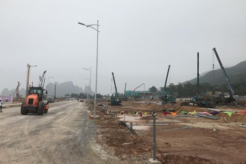 Nhà thầu xây dựng đang ở thế 'tiến thoái lưỡng nan'