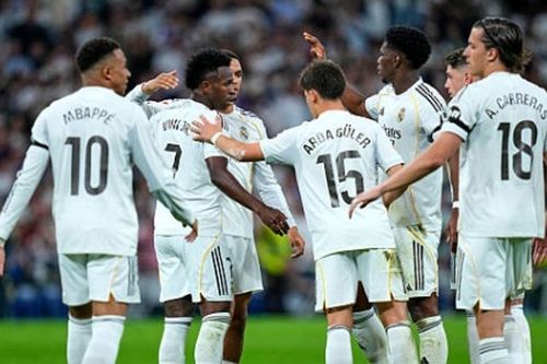 Real Madrid 2-1 Alaves: Mbappe giải cơn khát bàn thắng trong ngày Vinicius chuộc lỗi