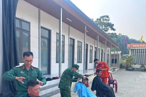 Biên cương ấm tình tuổi trẻ