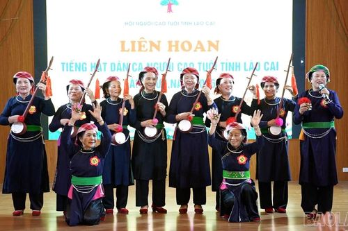 Sôi nổi Liên hoan tiếng hát dân ca người cao tuổi tỉnh Lào Cai năm 2026