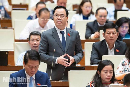 Kỳ họp thứ nhất, Quốc hội khóa XVI: Đại biểu Quốc hội tỉnh đề xuất giải pháp thúc đẩy đầu tư công trung hạn, giai đoạn 2026-2030