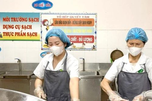 Chú trọng đảm bảo vệ sinh an toàn thực phẩm bếp ăn trường học