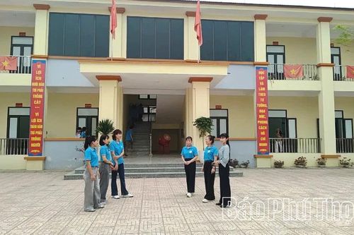 Chi bộ hỏi - Đảng ủy trả lời, cách làm thiết thực ở Thọ Văn