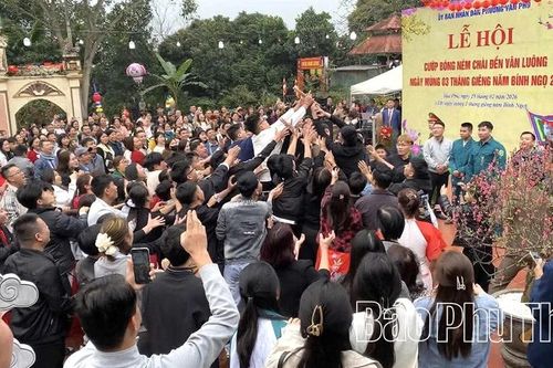 'Cướp bông, ném chài' - Lễ hội đậm nét thời Hùng Vương