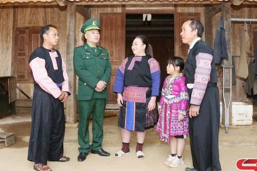 Gắn kết nghĩa tình, giữ vững phên dậu