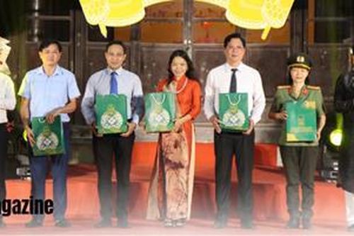 Tủ sách Huế: Chuyển từ tư duy 'theo dự án' sang 'gắn với thị trường'